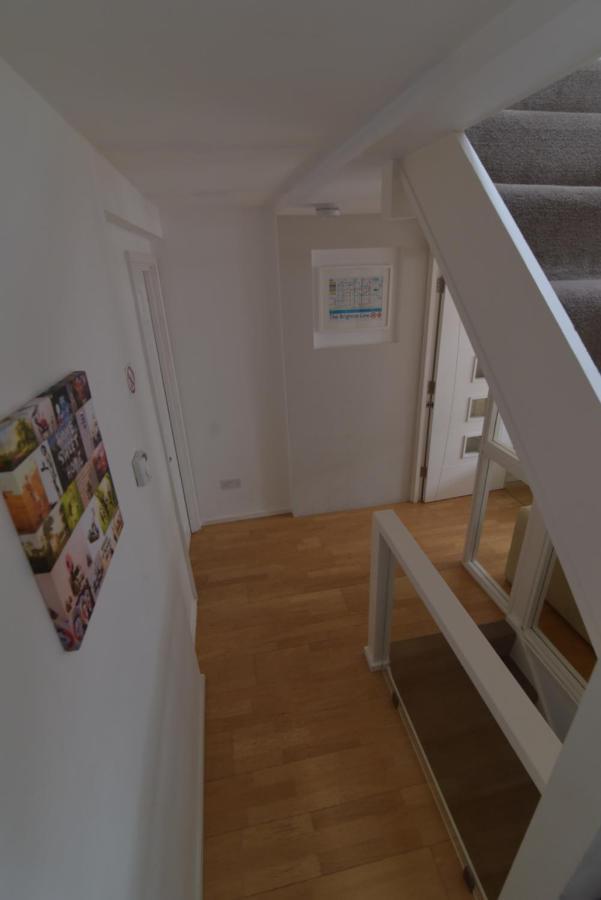Beach Central With Allocated Parking And Patio Hove Buitenkant foto