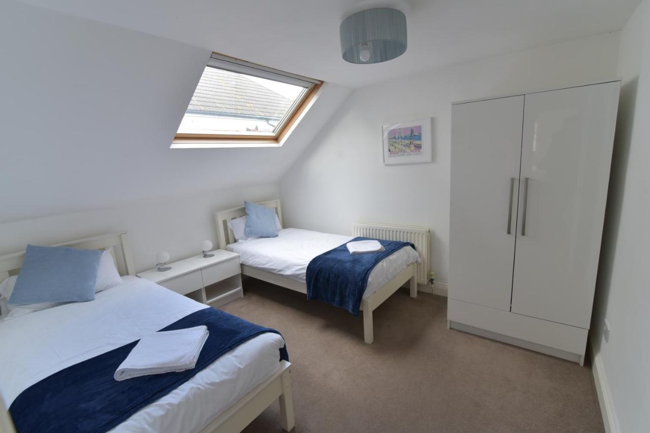 Beach Central With Allocated Parking And Patio Hove Buitenkant foto